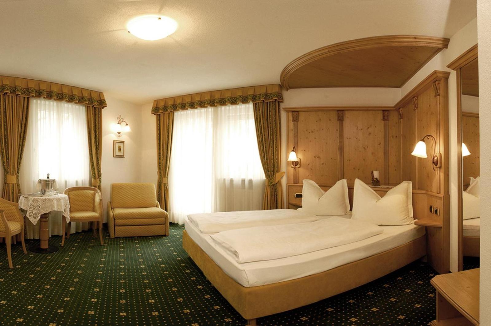 Hotel Maria โอติเซ ภายนอก รูปภาพ